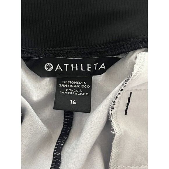 Athleta Brooklyn Floral Print Shorts Size 16 Black Gray Athletic Exercise SPF 50 - Picture 10 of 13